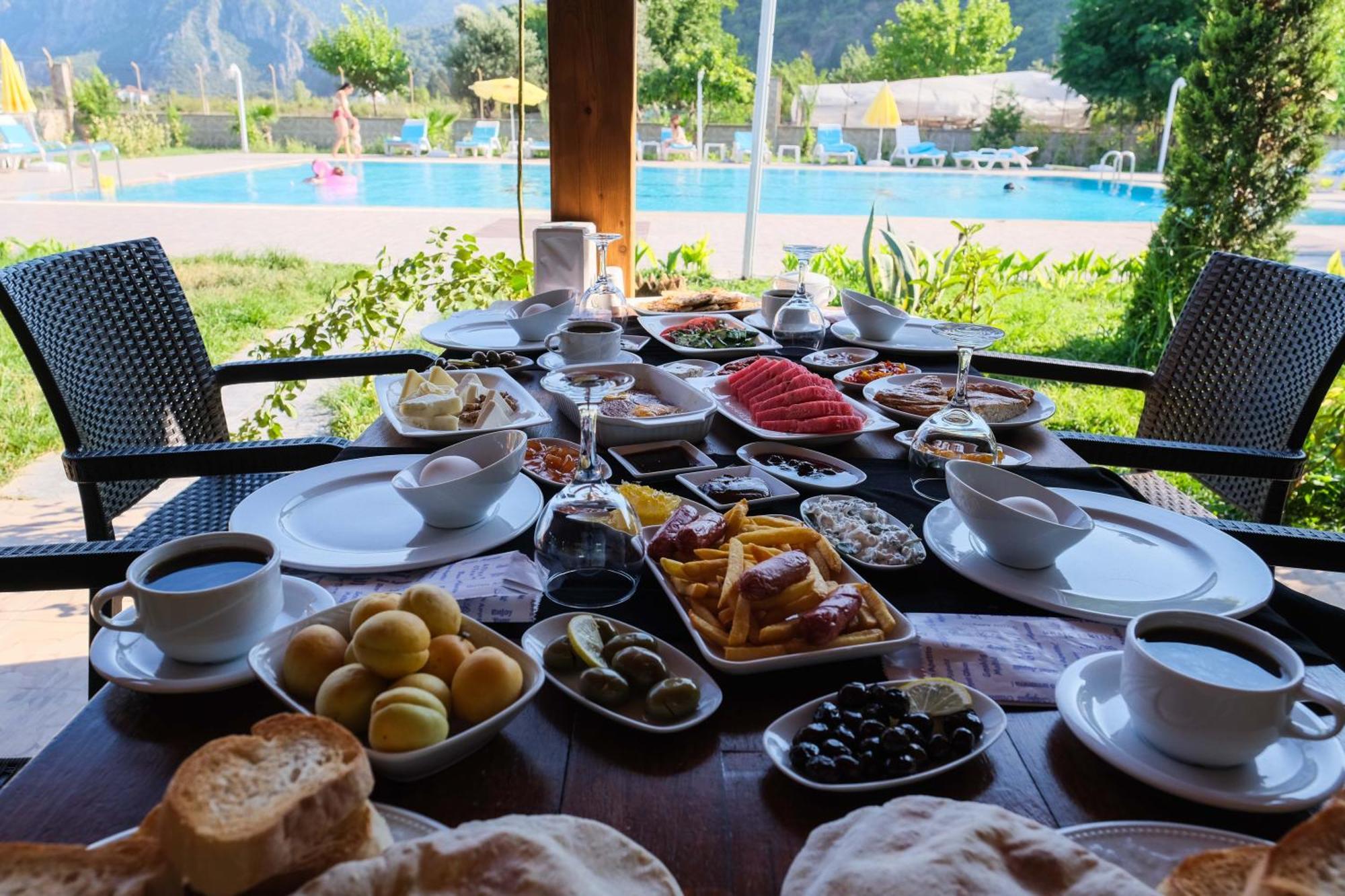 Apella Hotel Çıralı エクステリア 写真