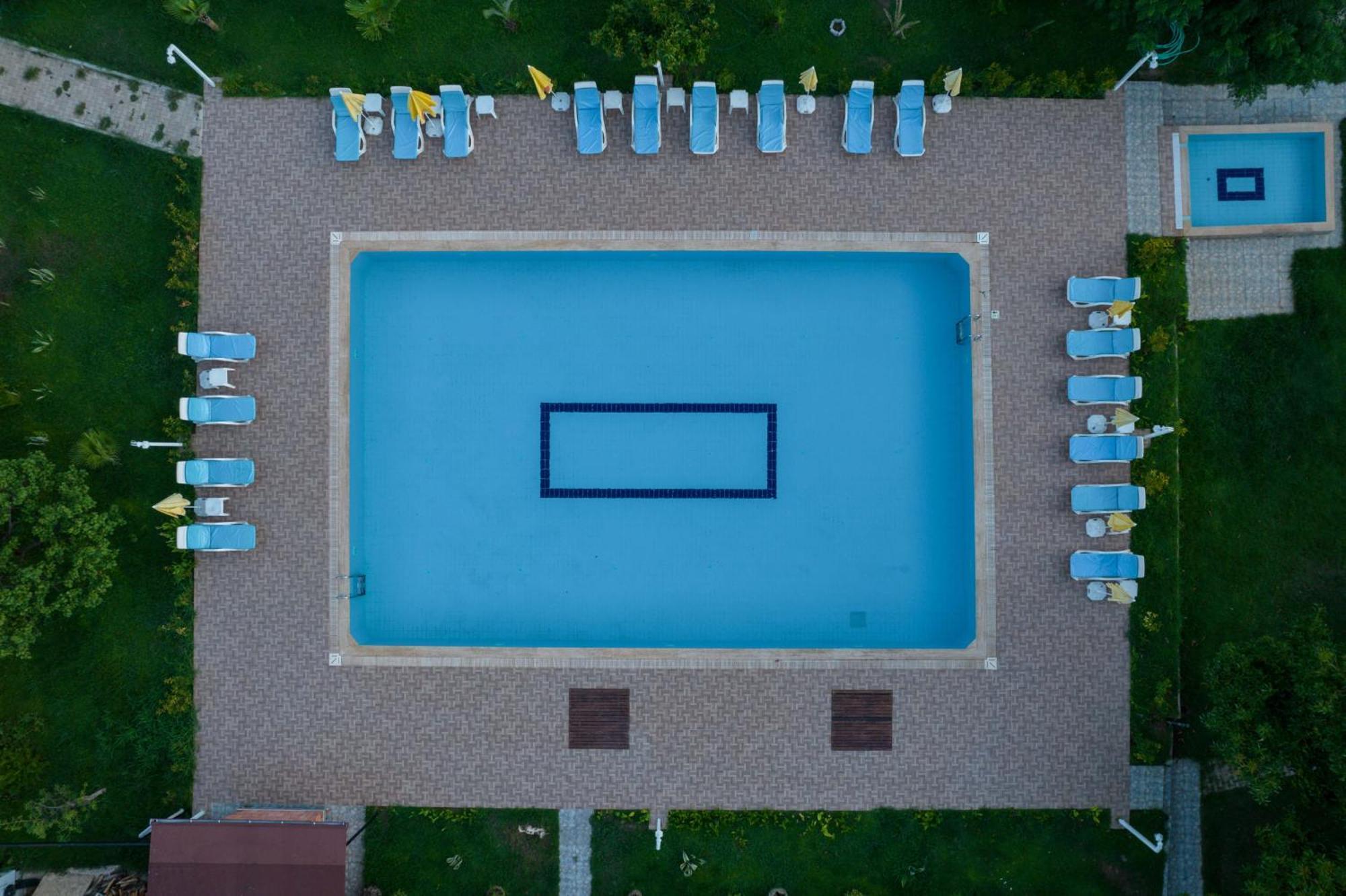 Apella Hotel Çıralı エクステリア 写真